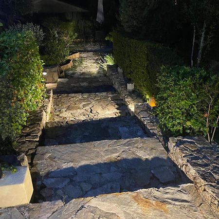 Hotel Villa Maya Gassin Bagian luar foto
